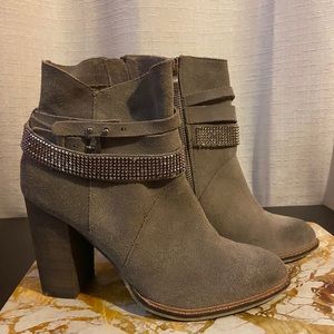 Nine West Grey Bootie size: 8